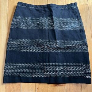 Loft patterned skirt size 2